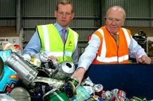 Ming Cambell joins Jeremy Browne MP at a recycling centre.