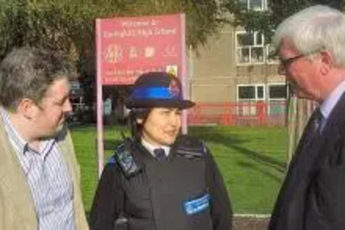 Councillor Dale Mulgrew discusses local policing with PCSO Gaukhar Delaney and Paul Rowen MP.
